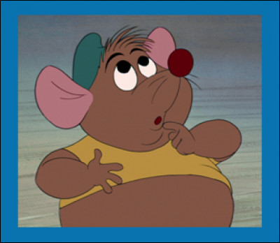 Comment s'appelle la souris que Cendrillon a trouvée ?