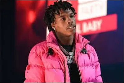 Lequel de ces hommes prévoit un projet avec des artistes possédant uniquement une Lamborghini ?