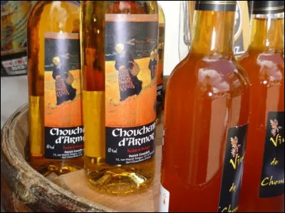 ''Dimanche Chouchen'' est devenu la chanson emblématique du candidat de quel jeu télé ? (Mars 2020)