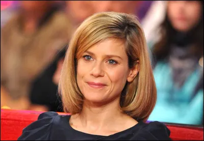 Qui est cette actrice du film ''Filles perdues, cheveux gras'' qui chante ''Alcool'' morceau de la bande originale ?