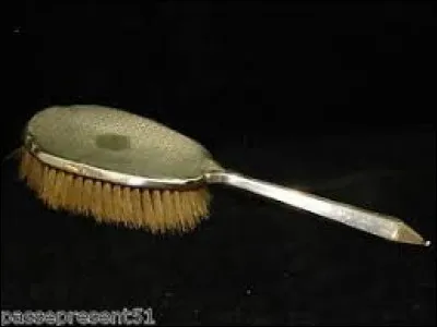 Cette image te fait penser au film :