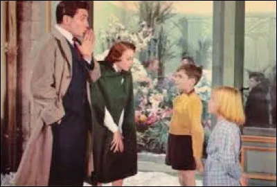 Qui joue dans "Le Pays d'où je viens" ?