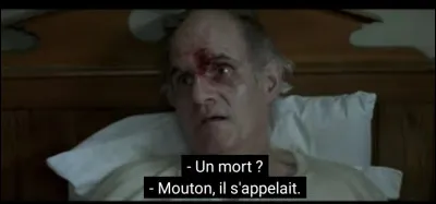 Au début du film on apprend par le père Maxence qu'un élève du nom de Mouton est mort ? De quoi est-il mort Mouton ?