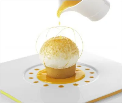 Elle est douce à notre palais, surmontée de son nuage de neige, son caramel vient réveiller nos papilles, c'est un pur délice.