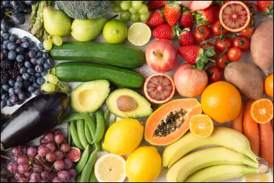 Quel fruit n'est pas associé au printemps ?