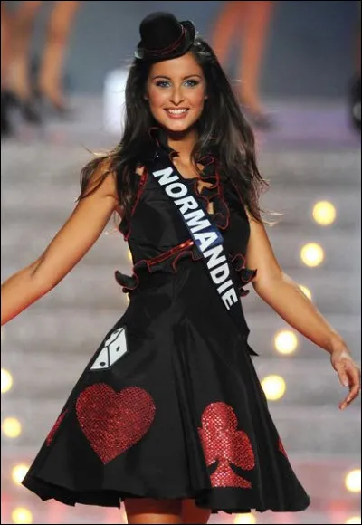 Le 14 juillet de quelle année la 80e Miss France, Malika Ménard, est-elle née ?