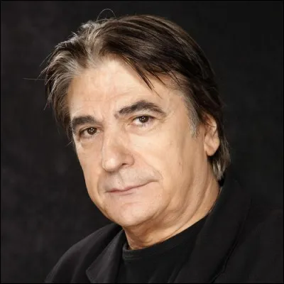 Qui est ce Serge, compositeur, chanteur et parolier ?