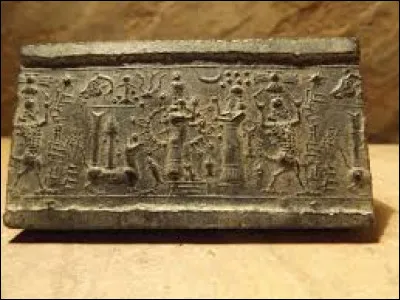 Des études archéologiques estiment que les premières traces d'une substance apparentée au savon remonteraient à environ 4500 ans. Elles proviennent de ...