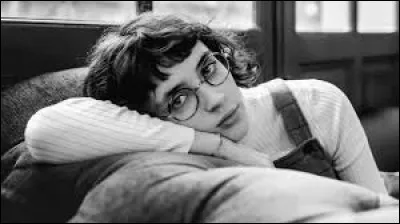 Qui chante ces paroles : 
"Je n'veux pas sortir
Je n'veux pas me découvrir
Des failles, des failles
Des failles, des failles" ?