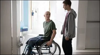 Que prétend Thomas à toute la bande ? (saison 3)