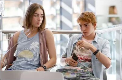 Comment s'appelle le frère de Louise ?