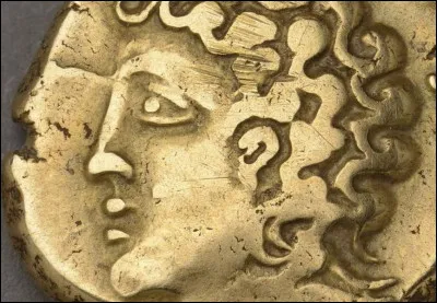 Qui fut proclamé chef de la coalition gauloise à Bibracte, l'été 52 av. J.-C. ?