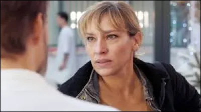 Pourquoi Aurélie Doumergue (Roxane) voulait-elle tuer Aurore ?