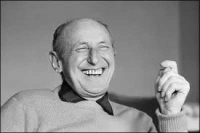 Il chantait "Abeille".