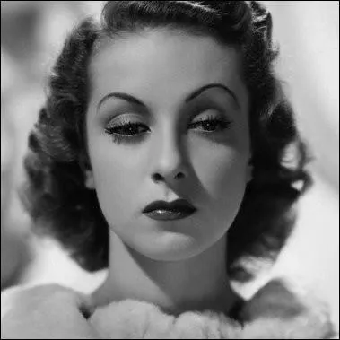 Actrice  la beaut piquante et aux faux airs d'ingnue, Danielle Darrieux excellait dans le registre dramatique. Dans lequel de ces films n'est-elle pas apparue ?