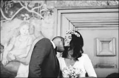 Comment s'appelle sa femme ? (La pauvre elle doit le supporter)