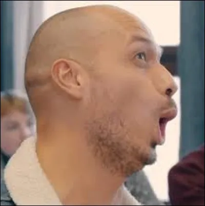 Avec qui fait-il ses vidéos YouTube ?