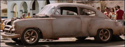 Qui conduit cette voiture, et dans quel film ?