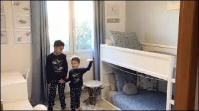 Sur quel thème a-t-elle fait la chambre de ses 2 premiers garçons ? (2020)