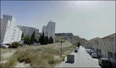 Dans sa jeunesse il a grandi dans les quartiers nords de Marseille. Mais quel fut le premier ?