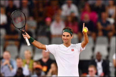 Combien de fois Roger Federer a-t-il remporté le tournoi de tennis Roland-Garros ?