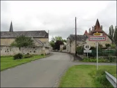 Nous sommes dans les Hauts-de-France &agrave; l'entr&eacute;e de Fourdrain. Nous nous trouvons dans le d&eacute;partement ...