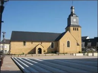 Voici l'&eacute;glise Saint-Sim&eacute;on de L'Huisserie. Ville de l'agglom&eacute;ration Lavalloise, elle se trouve dans le d&eacute;partement ...