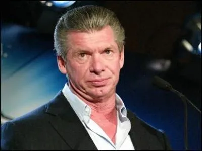 Quelle quipe de foot MR. mcmahon dirige-t-il ?