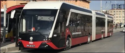 À quoi fonctionne un trolleybus ?