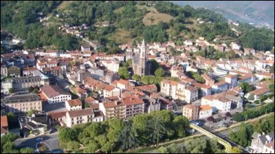 Ville de l'Aveyron, ancien grand centre industriel du charbon et de l'acier :