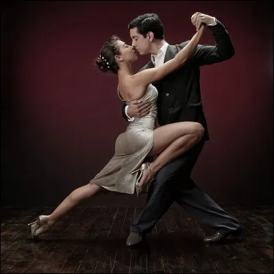 Qui chantait "Le plus beau de tous les tangos du monde" ?