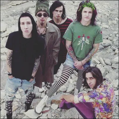 En 1989, il forme un groupe. Quel était son nom ?