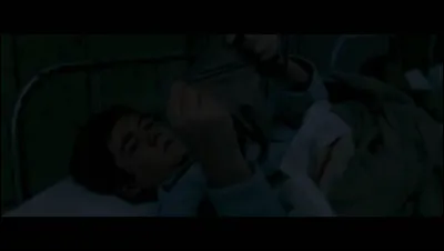 À un moment du film, Daniel est dans le dortoir des 6e avec son ami Richard. Soudain, il trouve un vêtement appartenant à Mercedes Souza-Lobo.
 Mais qu'a-t-il trouvé derrière le traversin de son ami ?