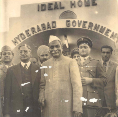 En août 1947, l'Inde se débarrasse de la tutelle britannique et accède à l'indépendance. Qui est son premier président ?