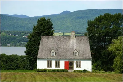 À quelle magnifique île du Québec associe-t-on Félix Leclerc ?