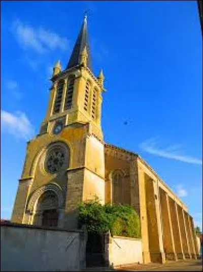 Vous avez sur cette image l'église Saint-Martin de Hampont. Commune du Grand-Est, dans le parc naturel régional de Lorraine, elle se situe dans le département ...