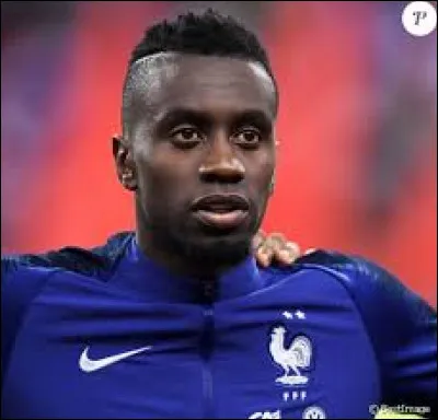 Quel célèbre joueur de football a été testé positif au virus ?