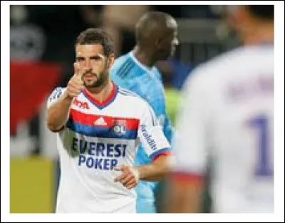 Lisandro Lopez a mis tout le monde d'accord en Ligue 1. Il part en 2013 pour 7 millions d'euros. Il a aujourd'hui 37 ans. Où joue-t-il ?