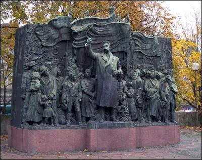 Quelle ville devez-vous visiter pour admirer le "Monument Branting" ?