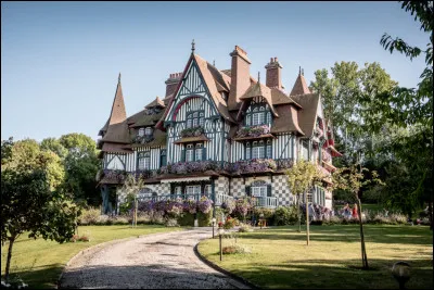 La villa Strassburger, achev&eacute;e en 1912, a &eacute;t&eacute; construite pour Henri de Rothschild &agrave;...