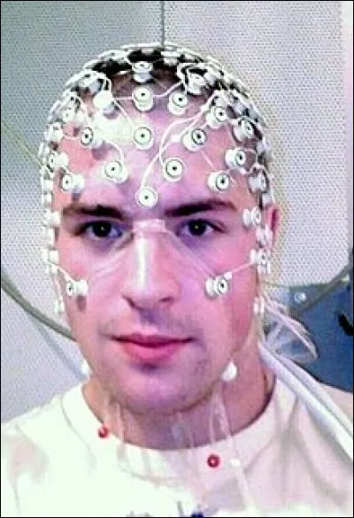Qu'est-ce qu'une EEG (ElectroEncéphaloGraphie) ?