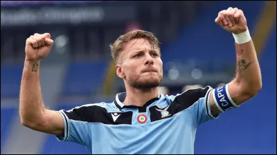 Cochez le bon footballeur.