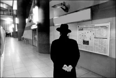 Cette station de métro est :