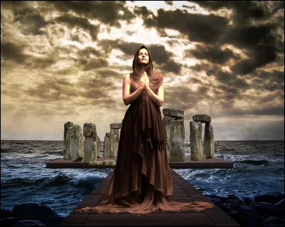 Comment s'appellent les prêtresses d'Hestia/Vesta, vivant à Rome ?