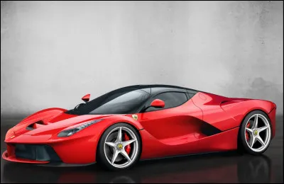 À combien d'exemplaires a été produite la Ferrari "LaFerrari" ?