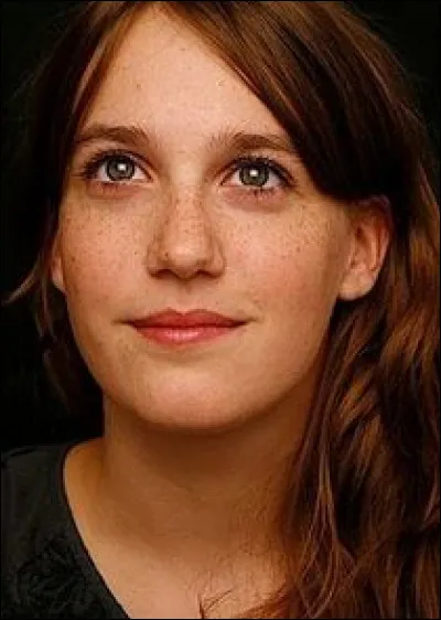 Quel est le nom de famille de Camille ?