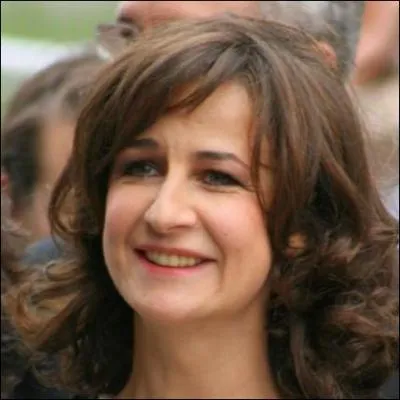 Valrie Lemercier est une artiste complte : actrice, ralisatrice, chanteuse, humoriste... Elle russit dans tous les domaines. Cependant, elle n'a jamais jou dans ...