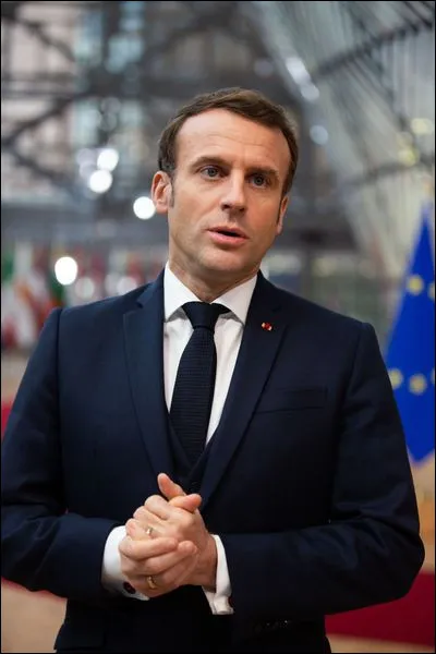 Quel est le parti politique lancé par Macron ?