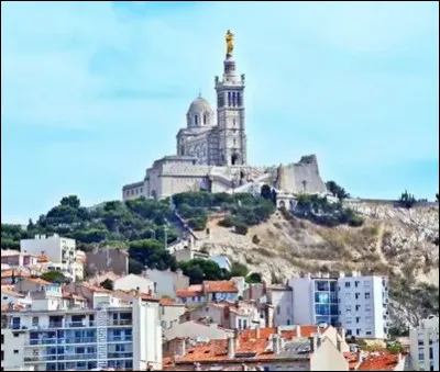 Quel lieu ne se trouve pas &agrave; Marseille ?