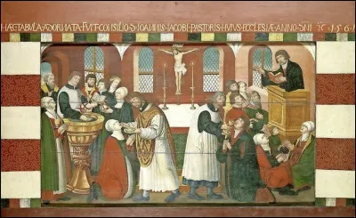 En 1521, Luther finit par être excommunié par le pape, ce qui signifie qu'il :